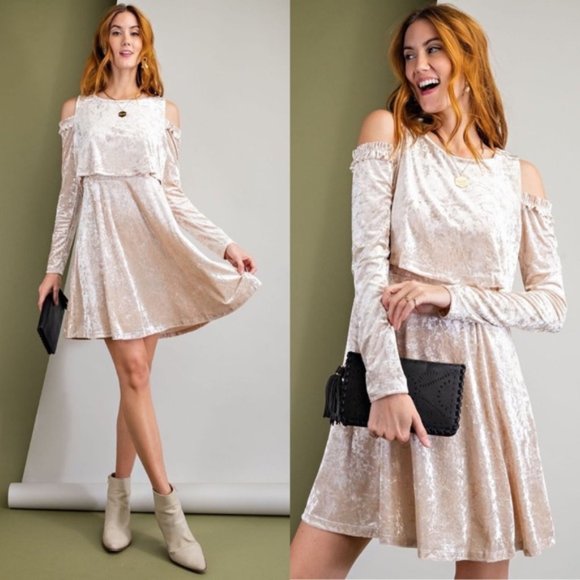 Easel | Holly Holiday Long Sleeve Ice Crushed Velvet Cold Shoulder Flowy Dress - Picture 1 of 14